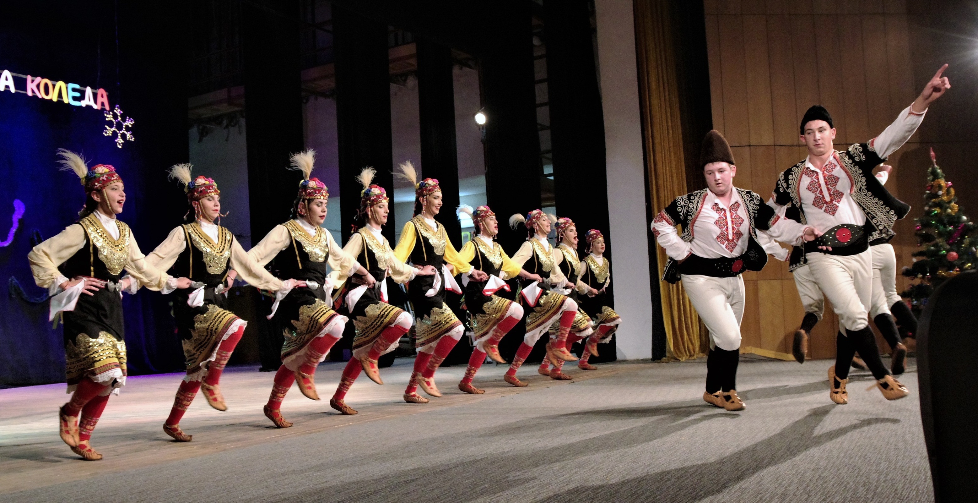 8.12.25 2023 - Коледен концерт.jpg