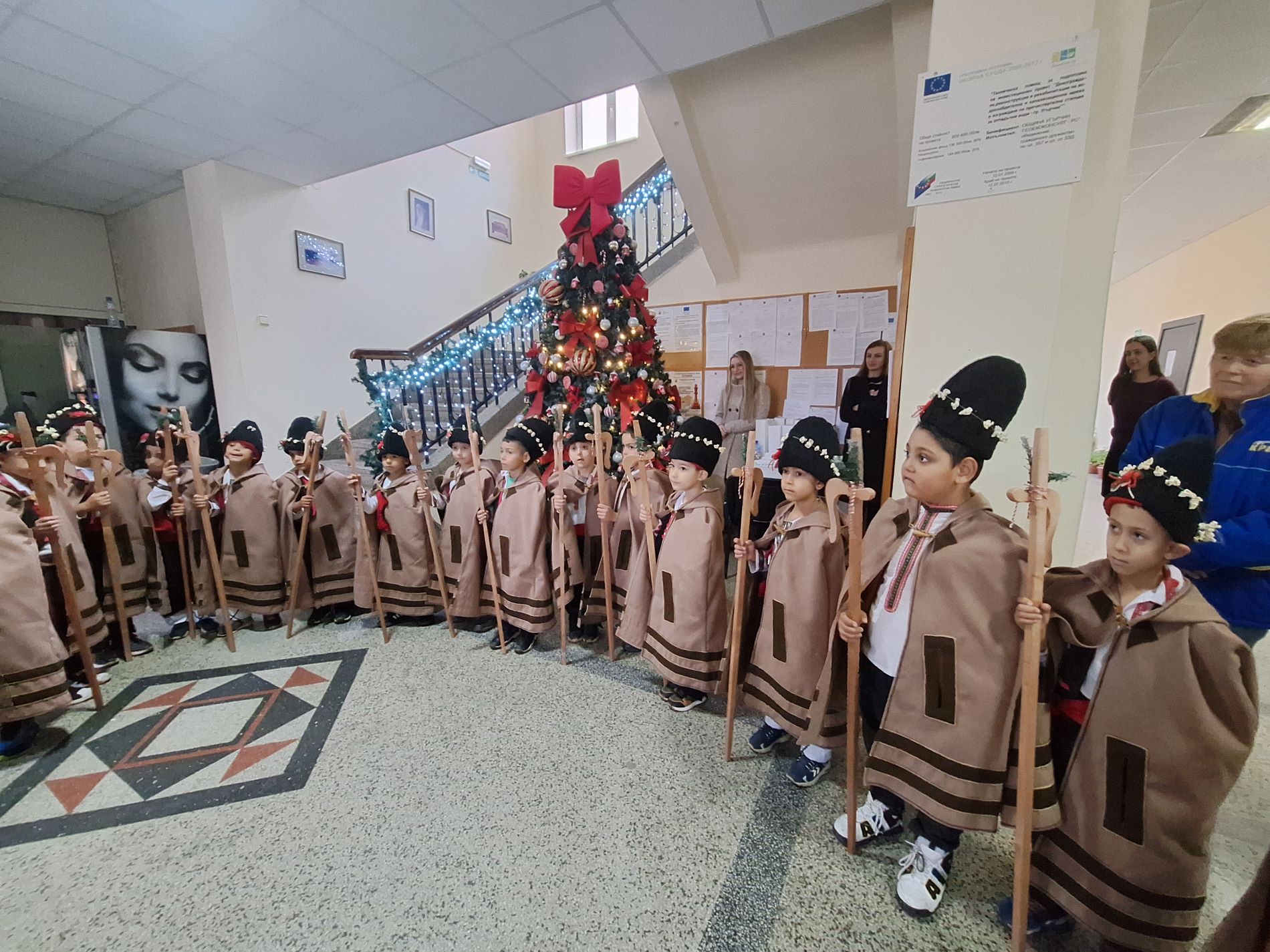 22.12.25 коледари2.jpg